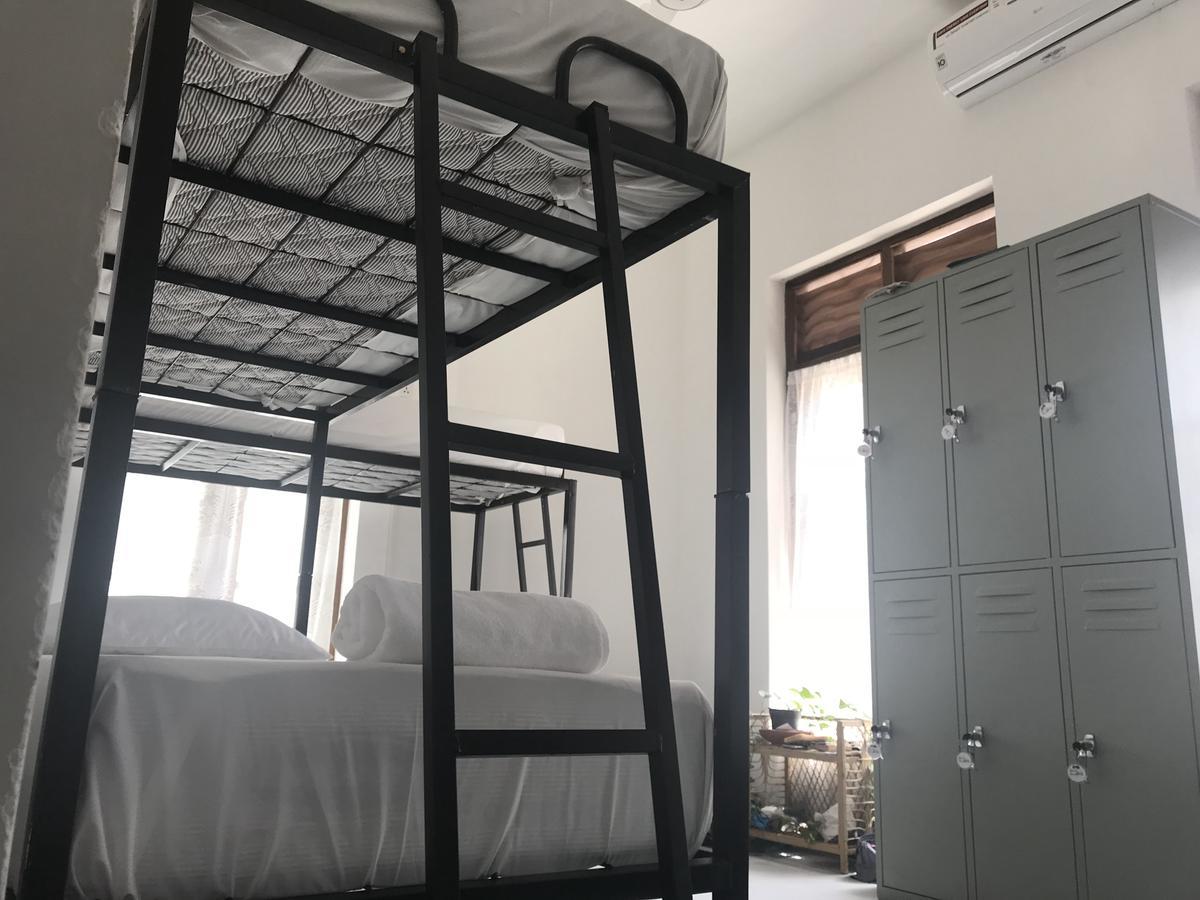 Bed & Bicycle Hostel Dehiwala-Mount Lavinia Екстериор снимка