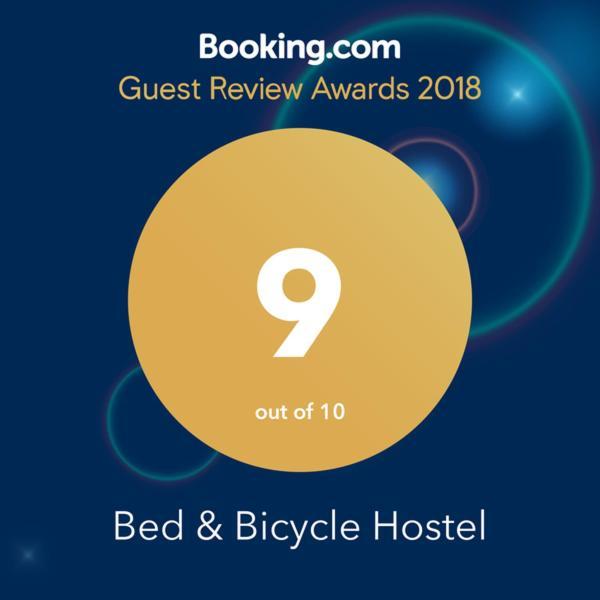 Bed & Bicycle Hostel Dehiwala-Mount Lavinia Екстериор снимка